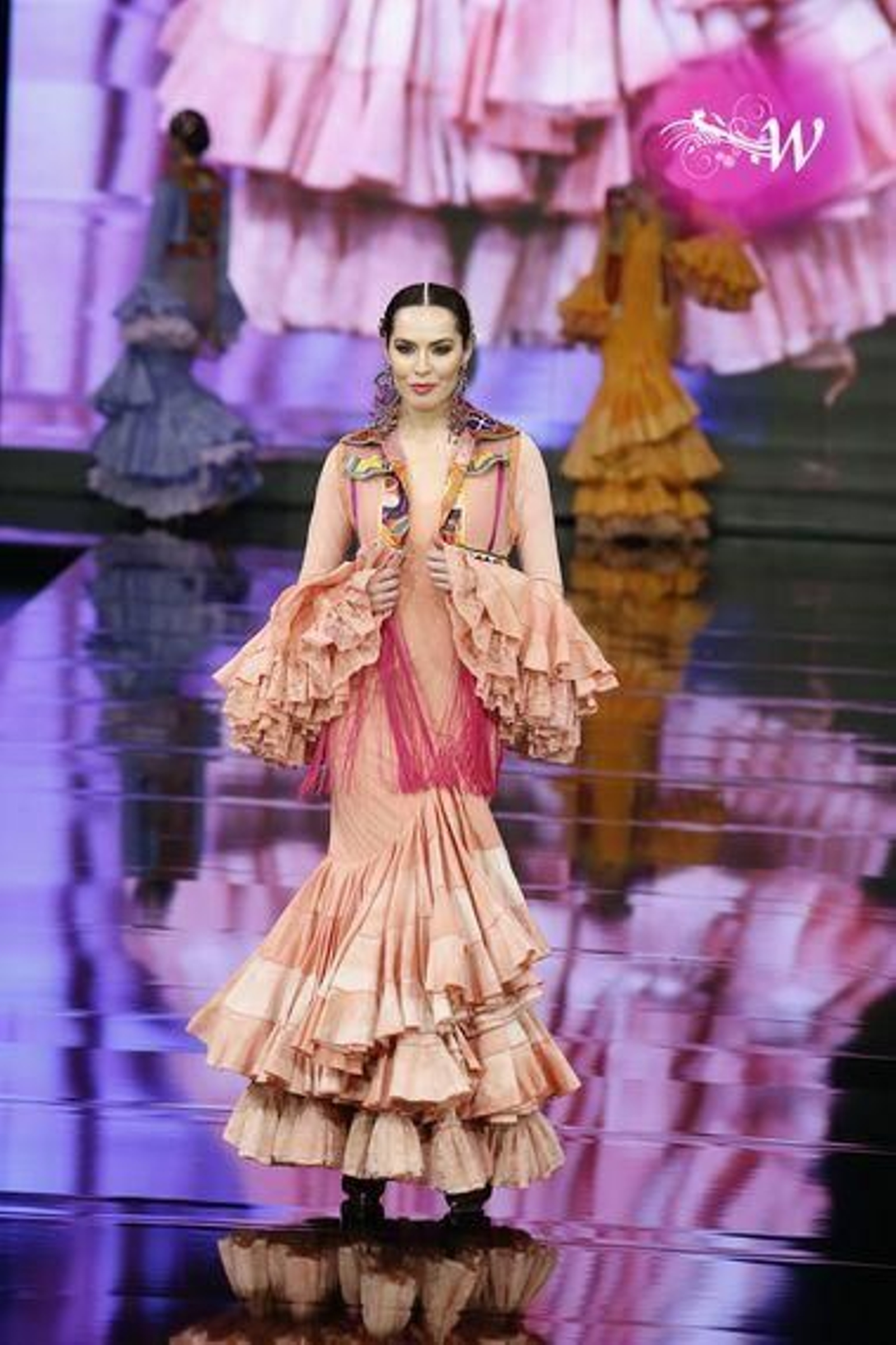 Aurora Gaviño homenajea a María Jiménez: todas las fotos del desfile en SIMOF 2020