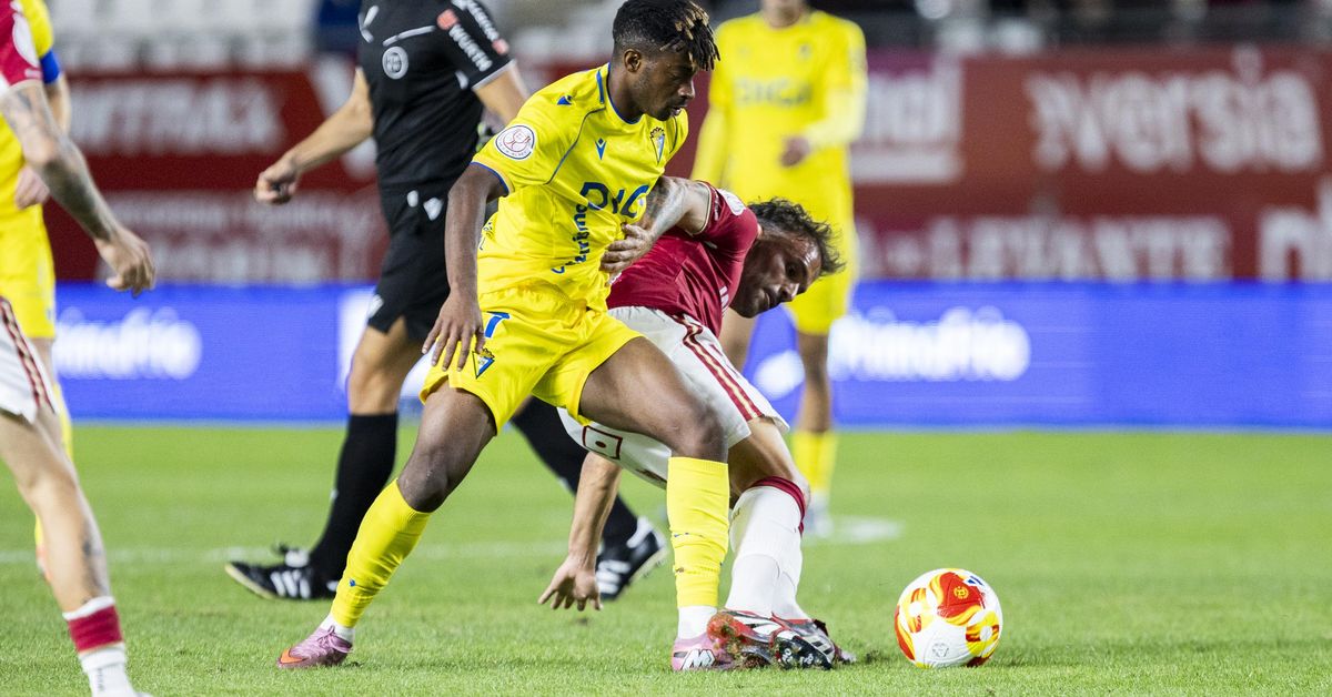 Aprobados y suspensos del Cádiz CF en el partido contra el Real Murcia ...