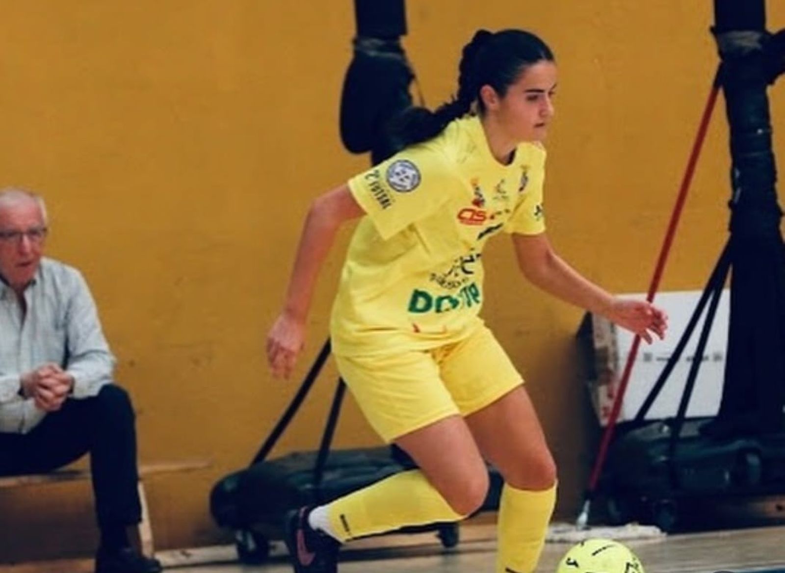 Andrea Blázquez, con la camiseta del Martos FSF.