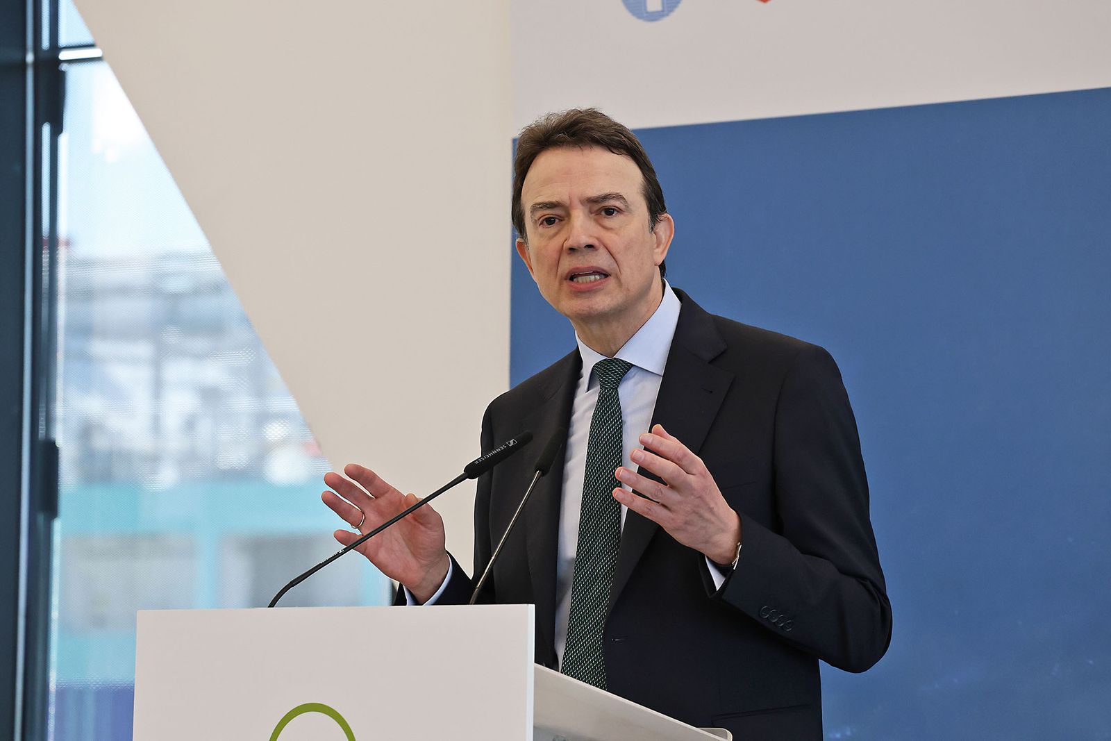 Las fotografías de la presentación del barco de bunkering de GNL y BioGNL 'Alisios LNG', de la filial de Enagás