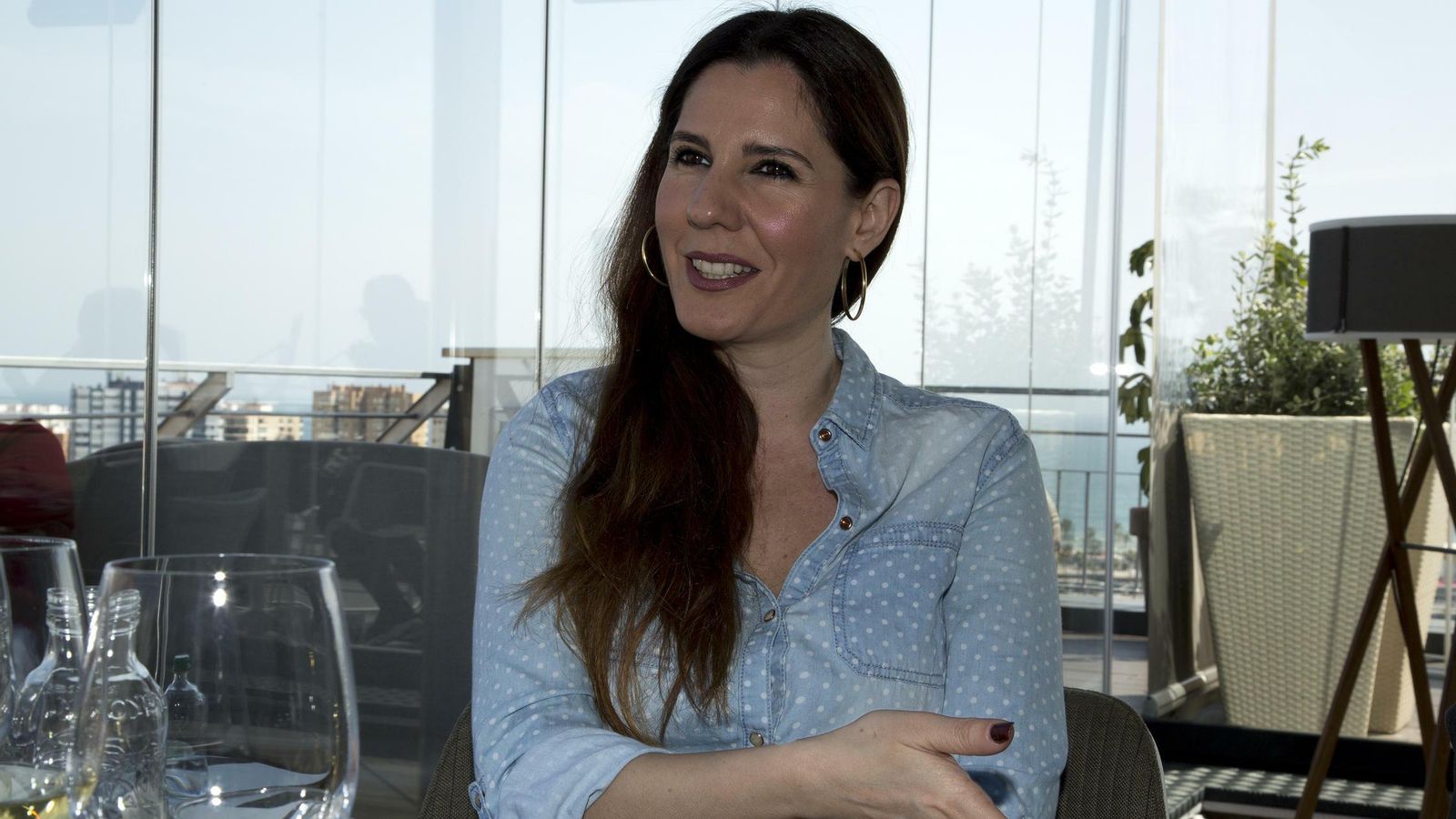 Diana Navarro en un momento de la entrevista. Diana Navarro en un momento de la entrevista.