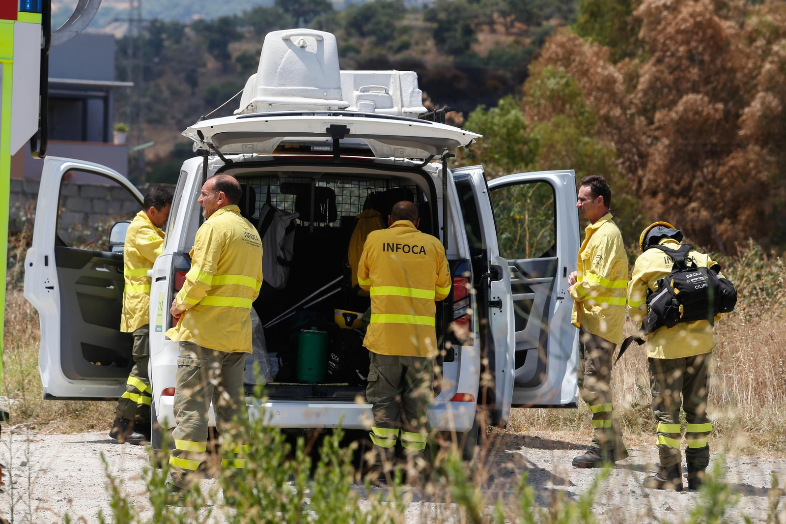 Las fotos del incendio entre Agua Marina y la Cañada de los Tomates en Algeciras