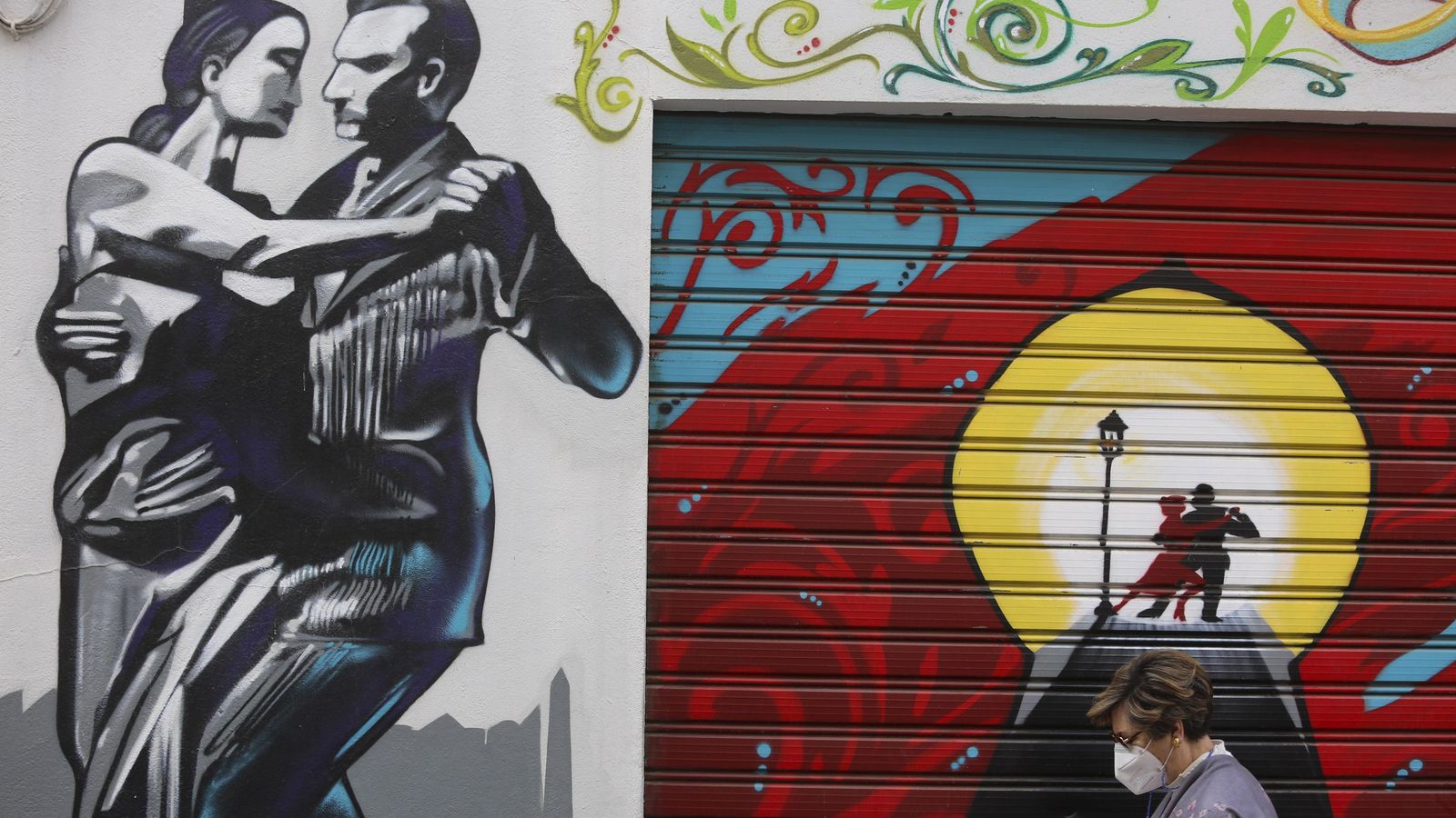 En los barrios, la invisibilidad es a menudo una forma de resistencia.