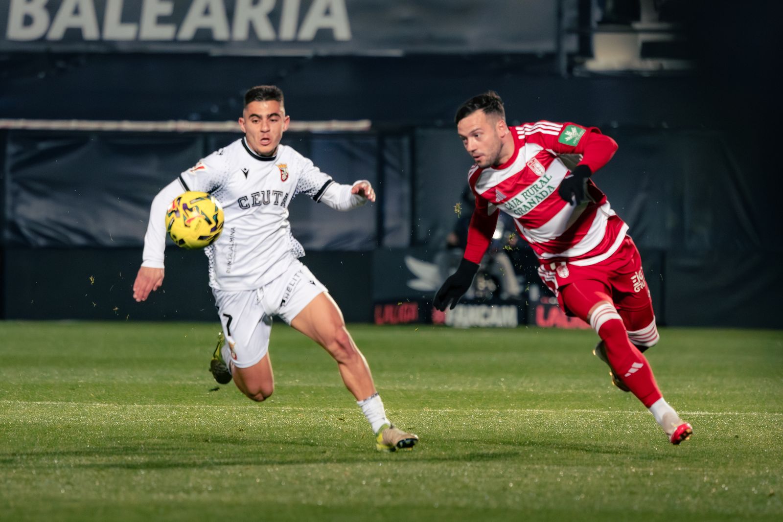 Las imágenes del partido entre el Ceuta y el Granada CF