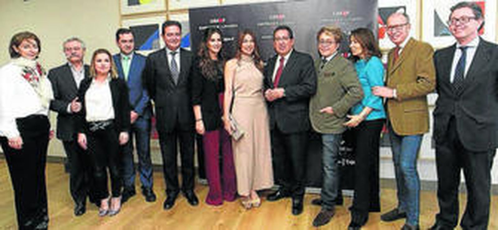 Todos los participantes en la I Mesa Redonda 'Simof Emprende Lunares'.