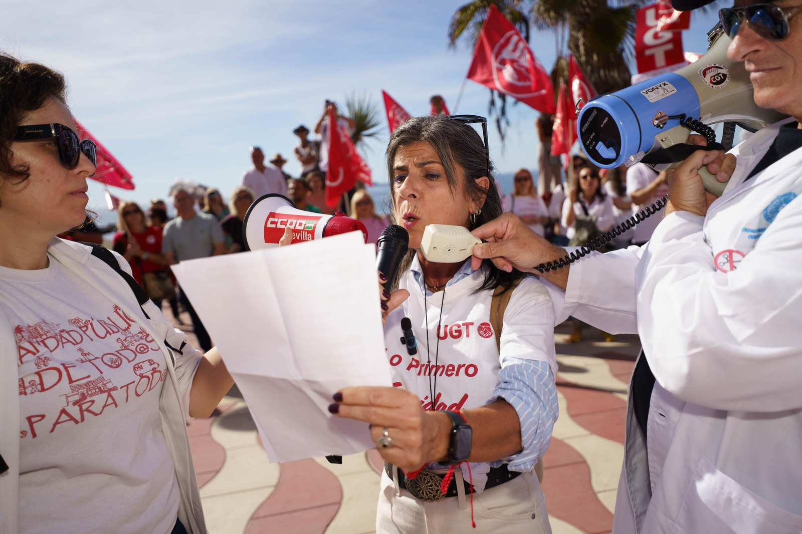 "La sanidad se defiende, gobierne quien gobierne", Almería se lanza a las calles por la sanidad pública