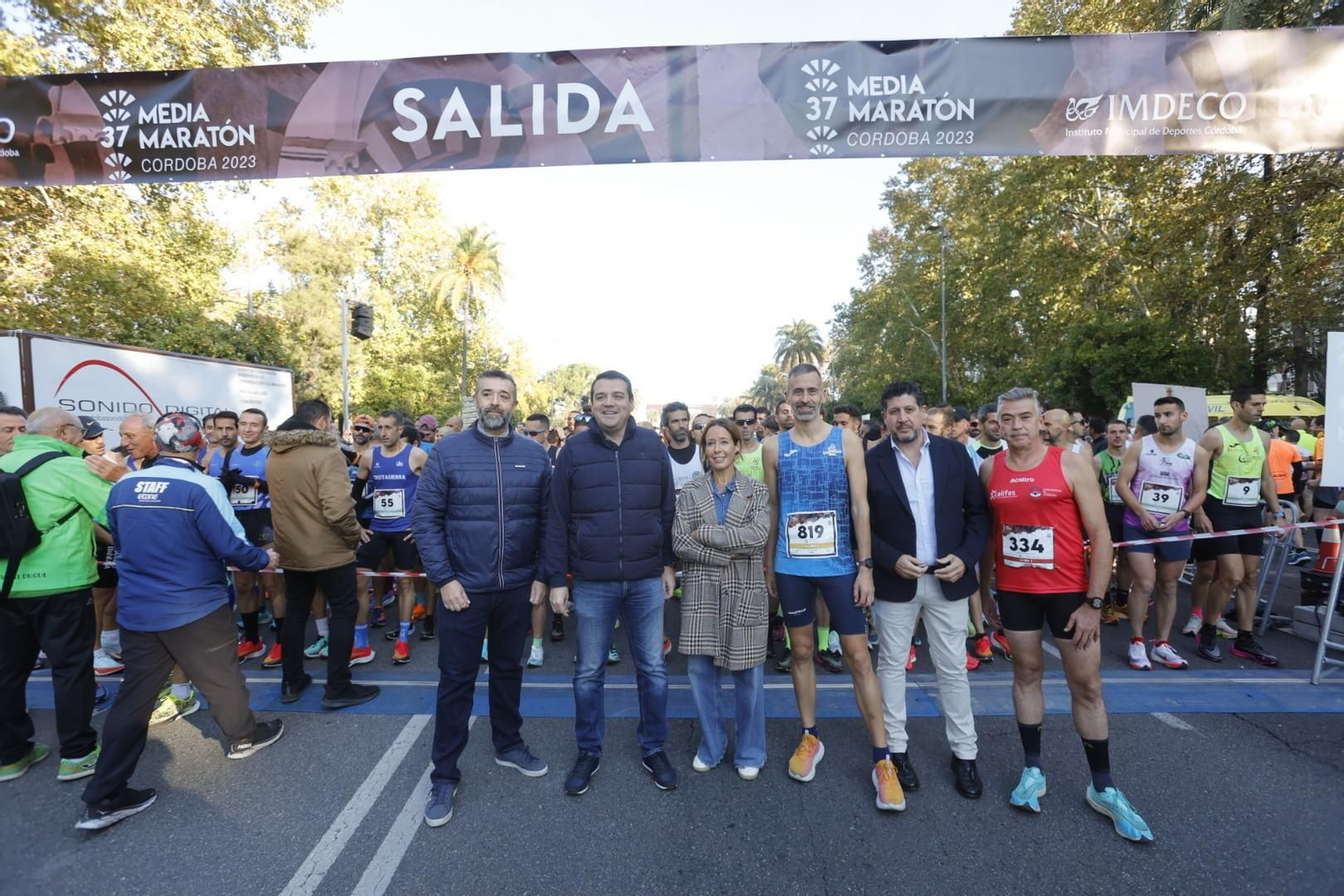 Media Maratón de Córdoba 2023: Las mejores fotos de la salida de la prueba Media Maratón de Córdoba 2023: Las mejores fotos de la salida de la prueba