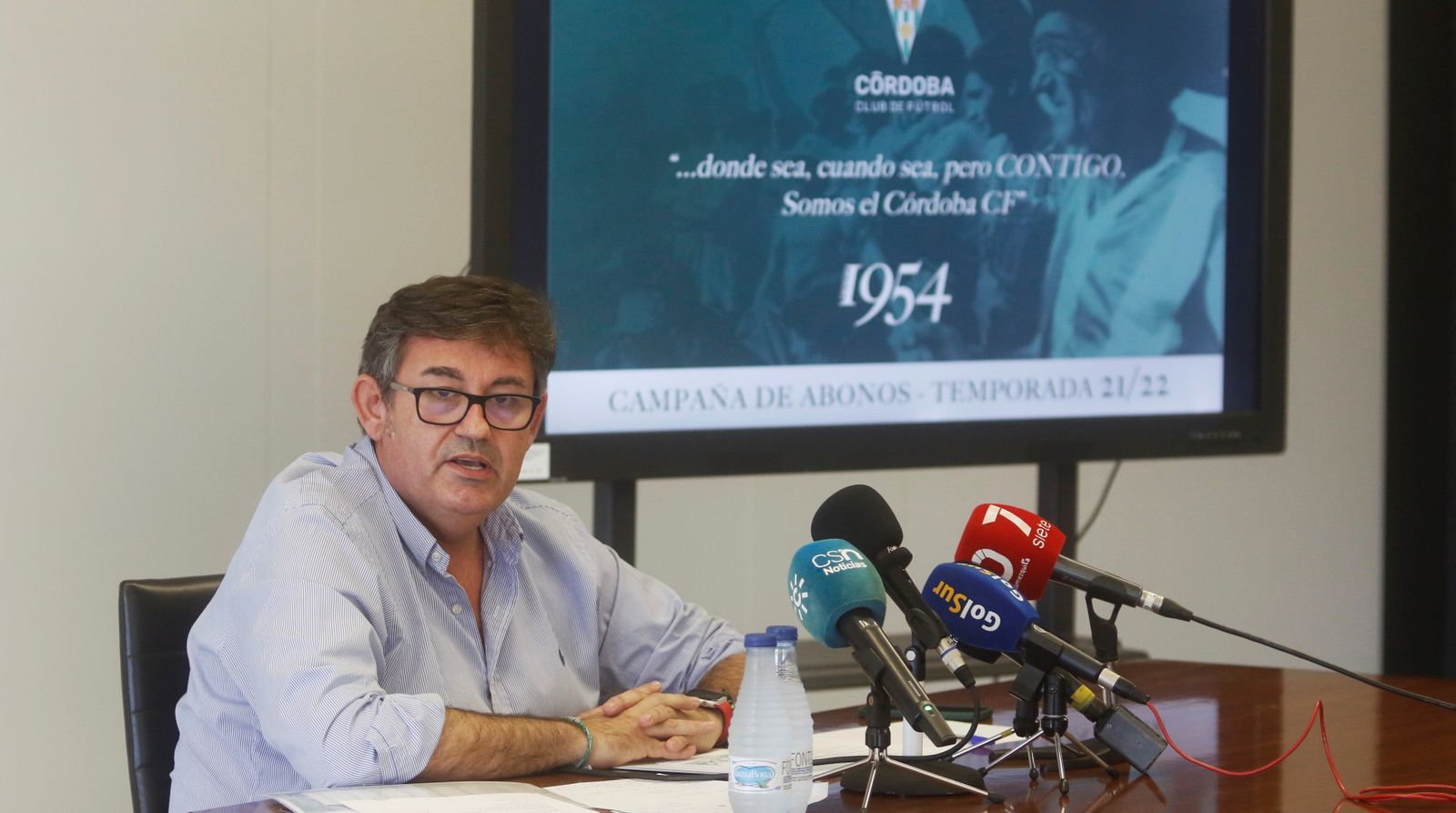 Javier González Calvo, durante la presentación de la campaña de abonos del Córdoba CF.