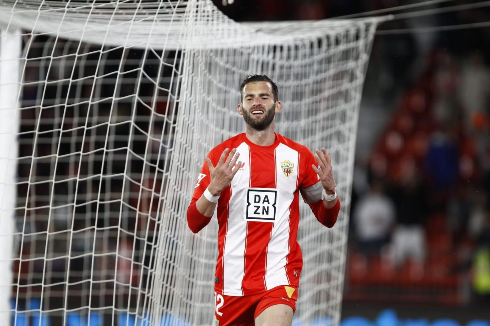 Baptistao celebra su tanto al Málaga