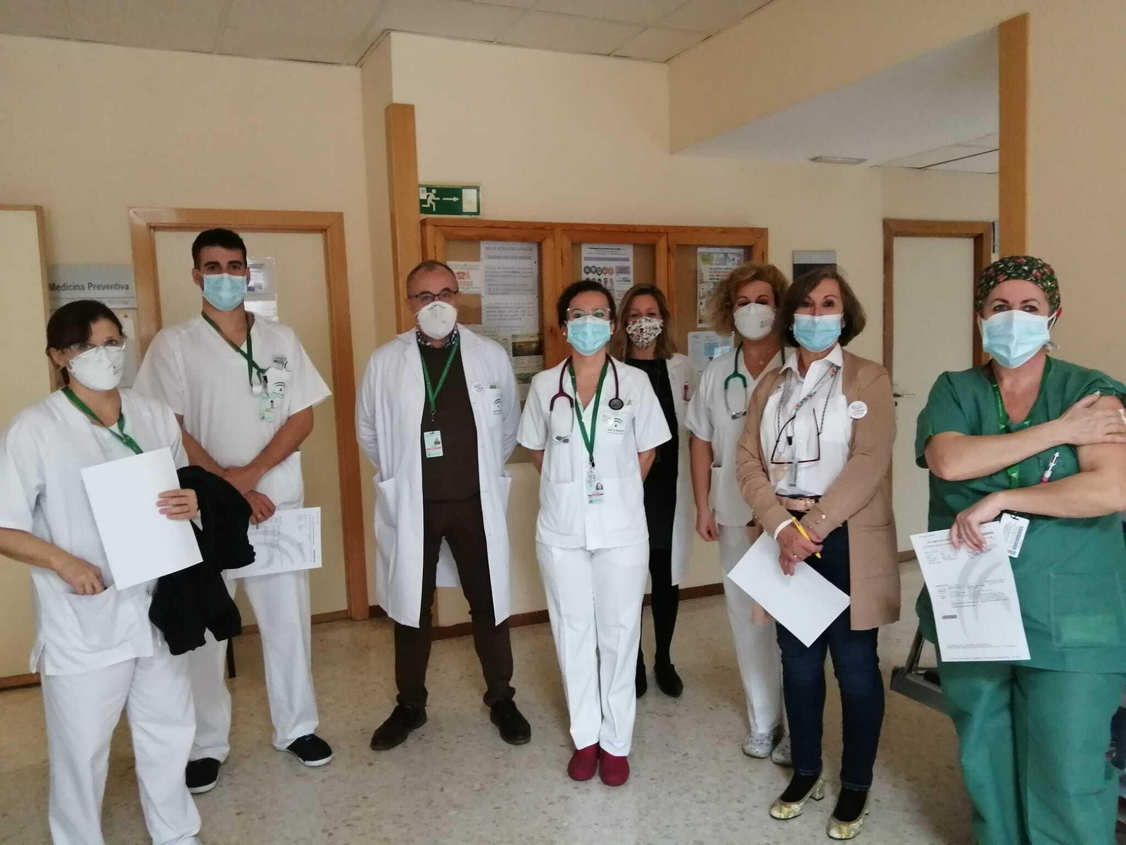 Así ha empezado la vacunación en el Virgen de las Nieves de Granada