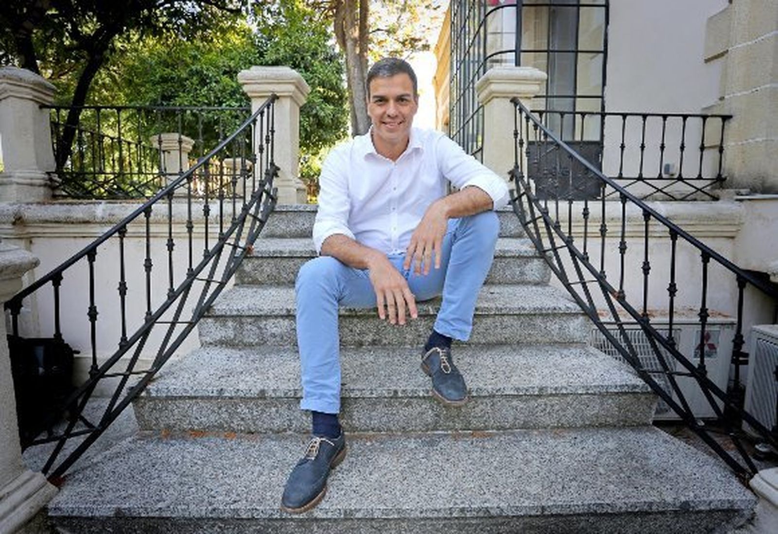 "Nuestro adversario no es Podemos o el PP, es la abstención"