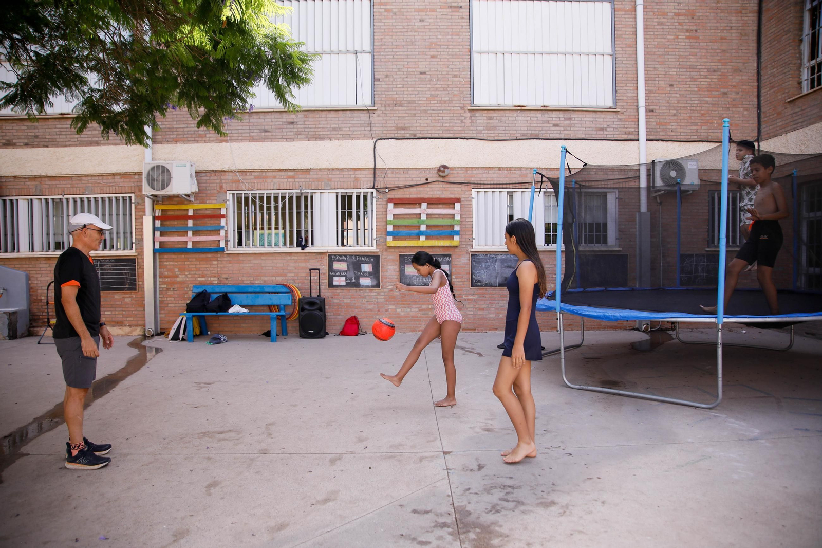 El programa de refuerzo estival CEIP Ave María del Diezmo, en imágenes