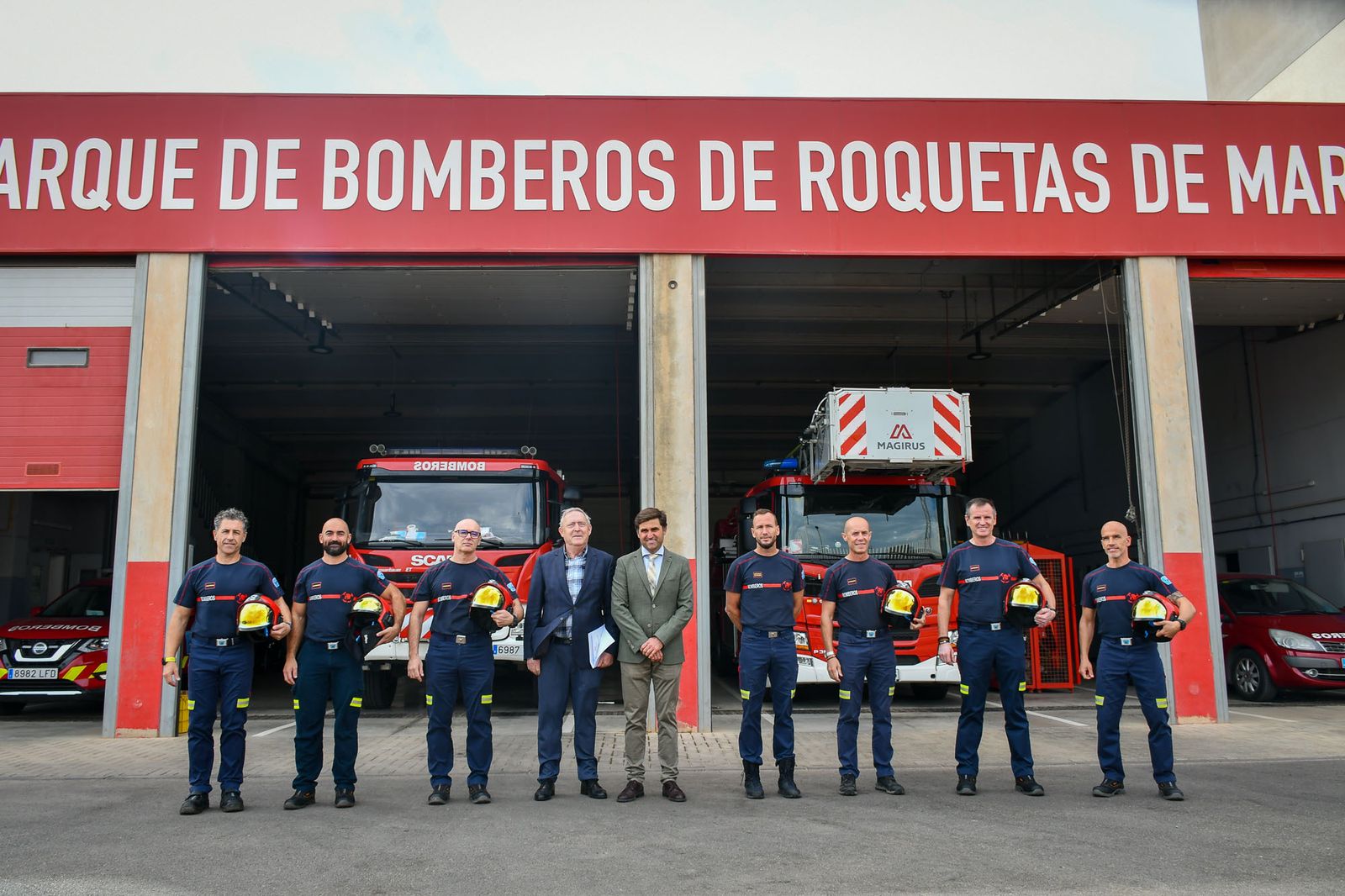 Los nuevos cabos tomaron posesión con la tradicional "entrega de cascos"