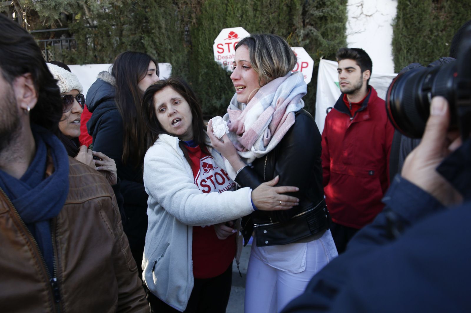 Las imágenes del desahucio en Las Gabias