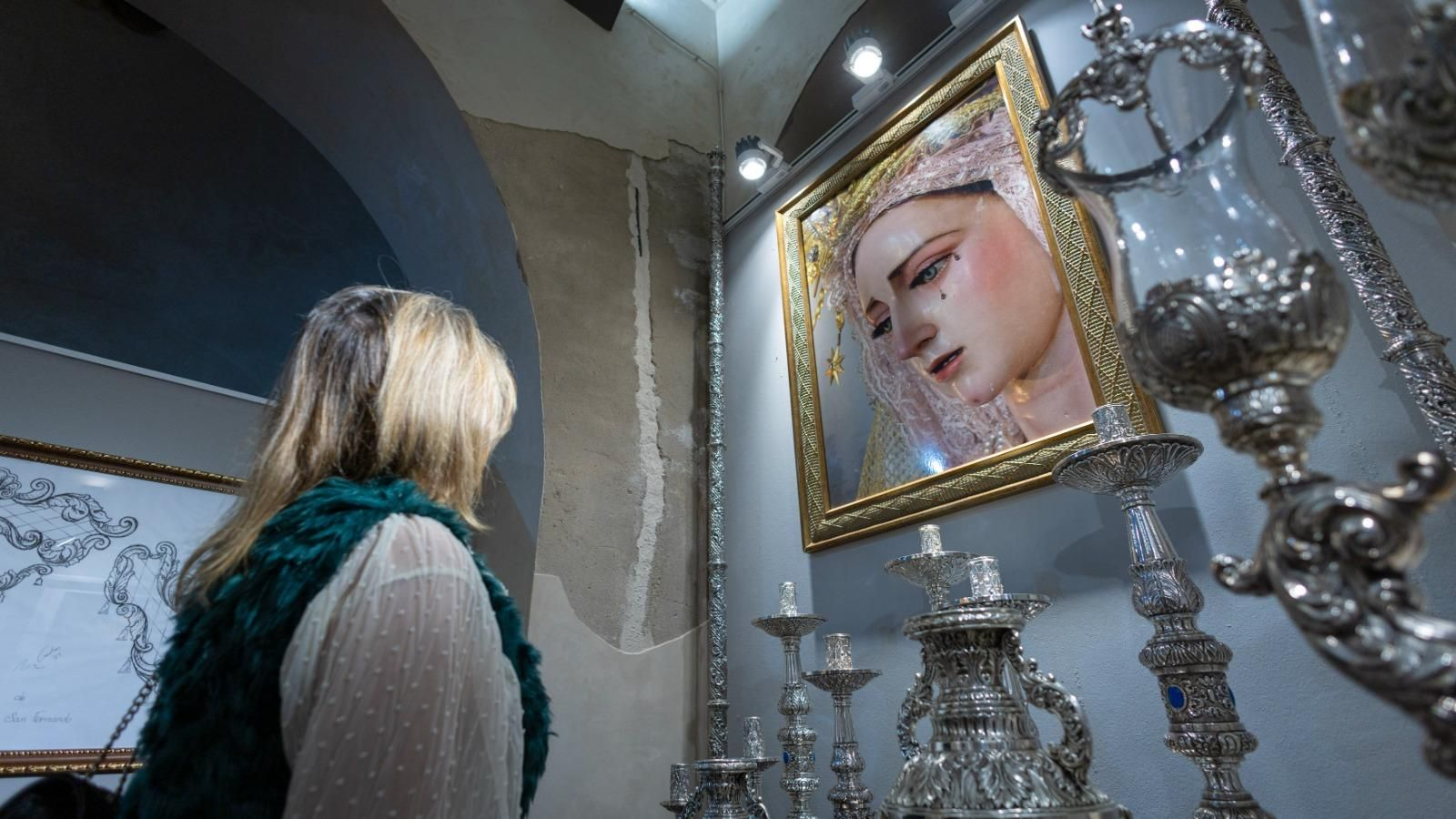 Inaugurada la muestra 'Dei Craft': San Fernando muestra su patrimonio cofrade