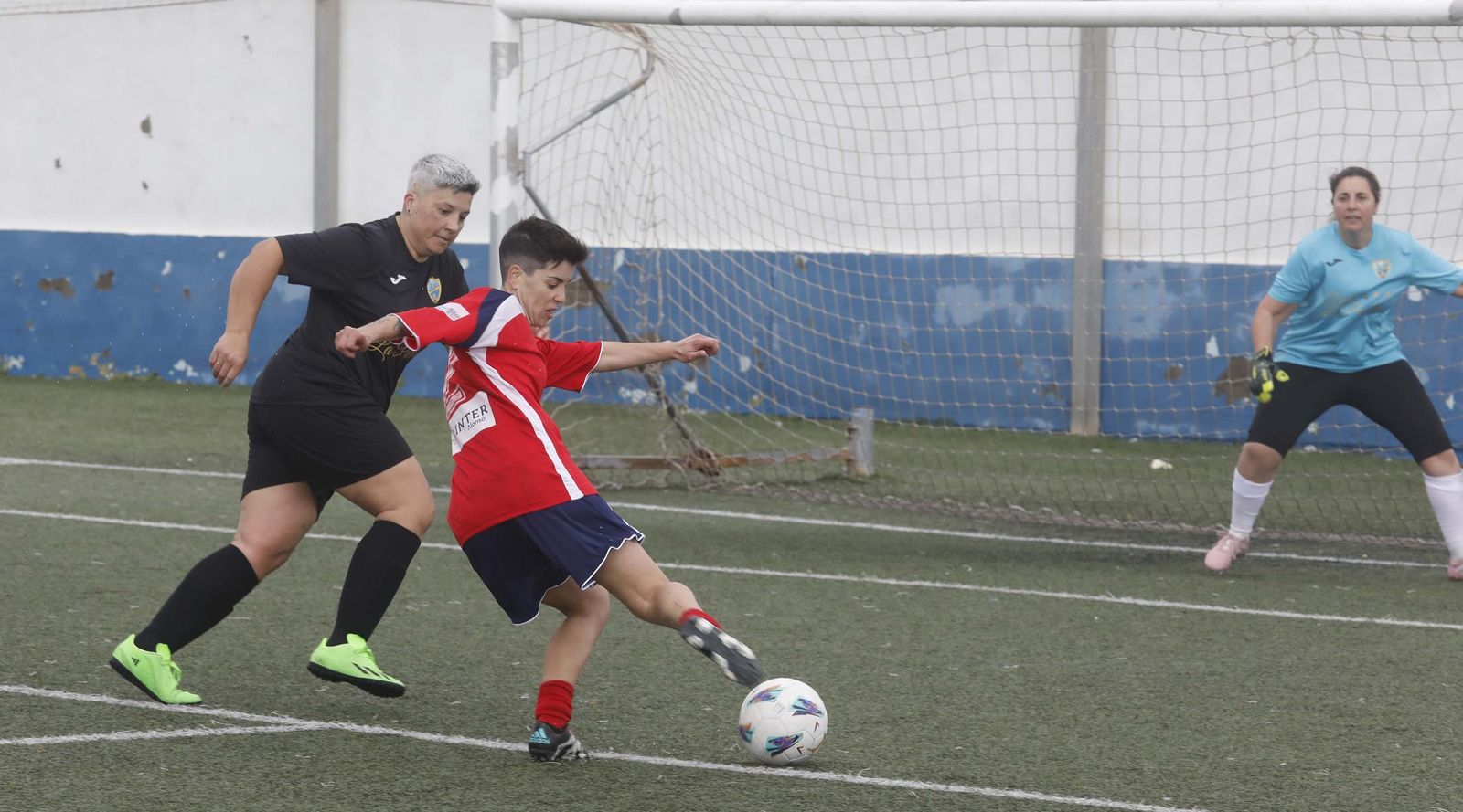 Las fotos de la segunda jornada de la Liga Nacional de fútbol para veteranas, en La Línea