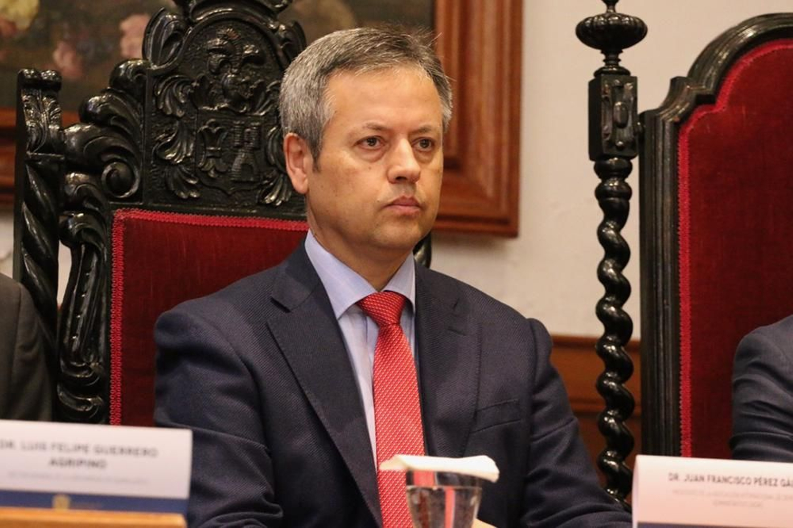 El catedrático de Derecho Administrativo y director del Simposio