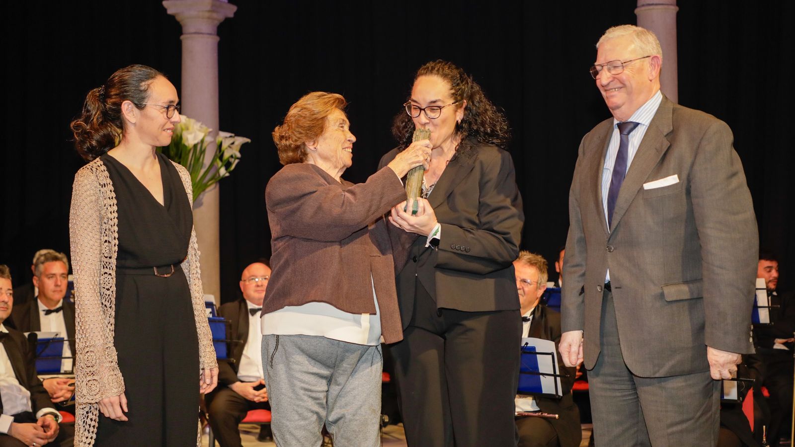 Gota a Gota a Charo Bernardino