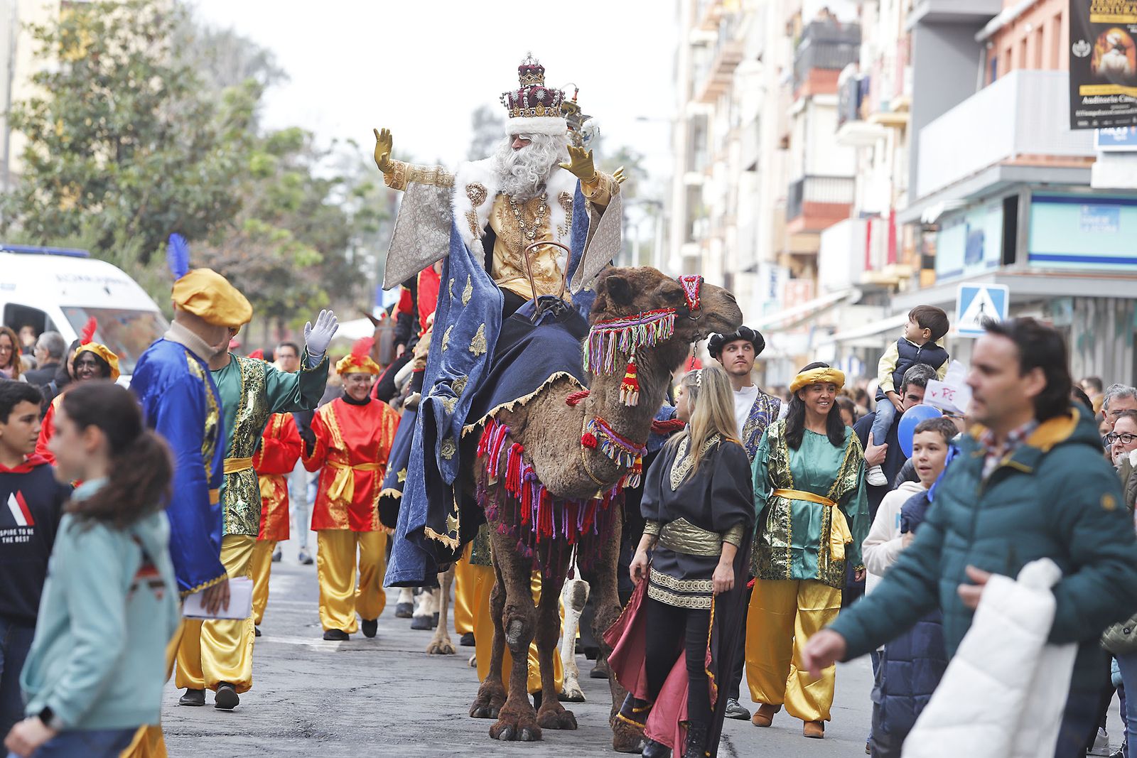 Imágenes de la mágica llegada de los Reyes Magos y la Estrella de la Ilusión a Huelva en barco
