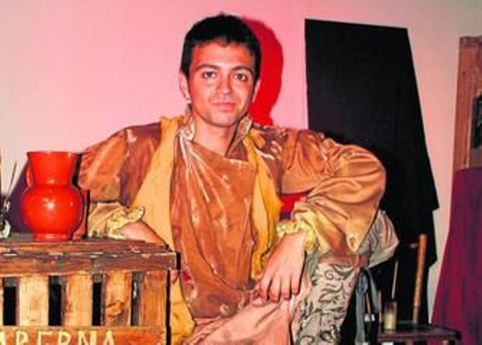 Jesús Torres, protagonista de la obra que se representa en el antiguo Hotel Triana.