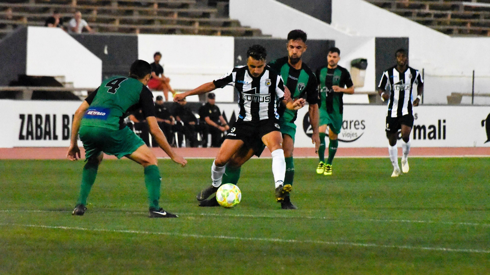 Real Balompédica Linense - Europa FC imagenes del XI Trofeo Balompédica Linense