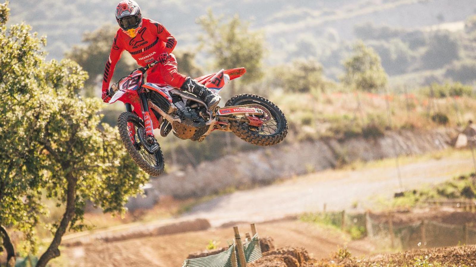 Marc Márquez, entrenando motocross.