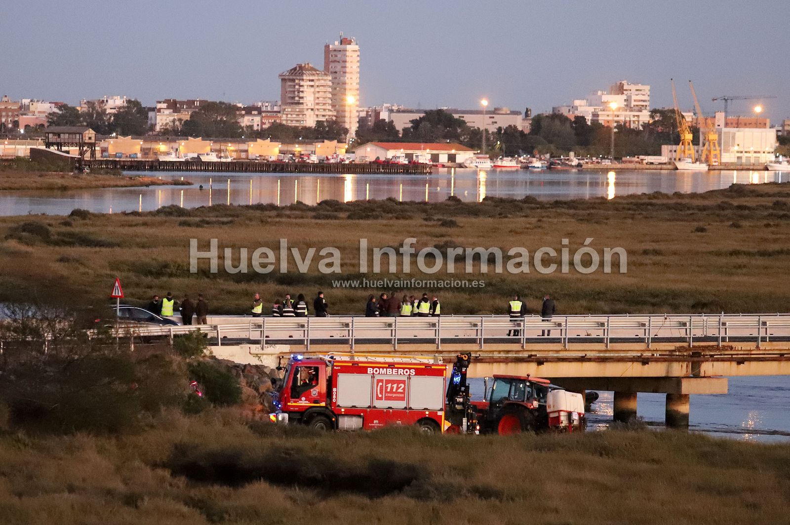 Encuentran los cuerpos de Enrique y Paqui en el acceso al espigón de Huelva, en imágenes