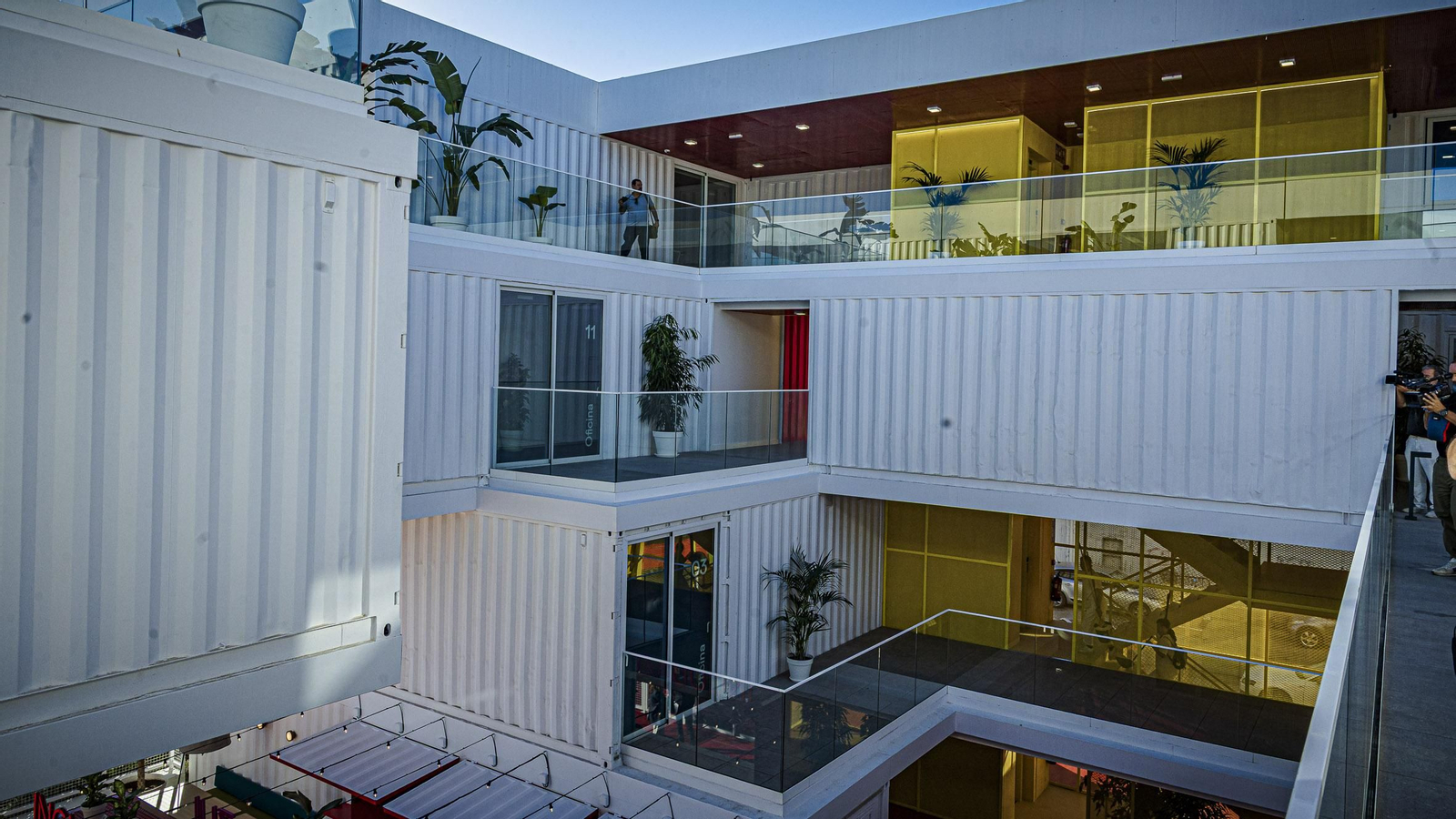 Las imágenes del interior de la Zona Base de Incubazul en Cádiz