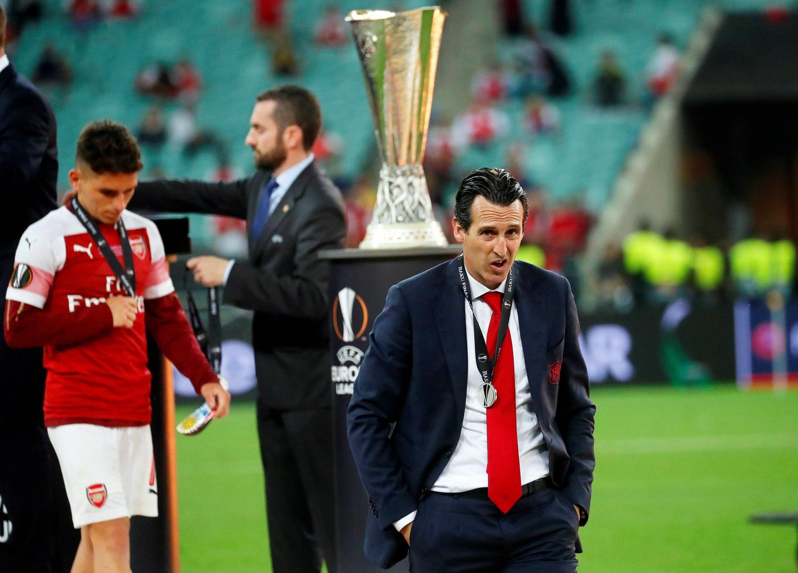 Emery, apesadumbrado tras perder la final de la Europa League.