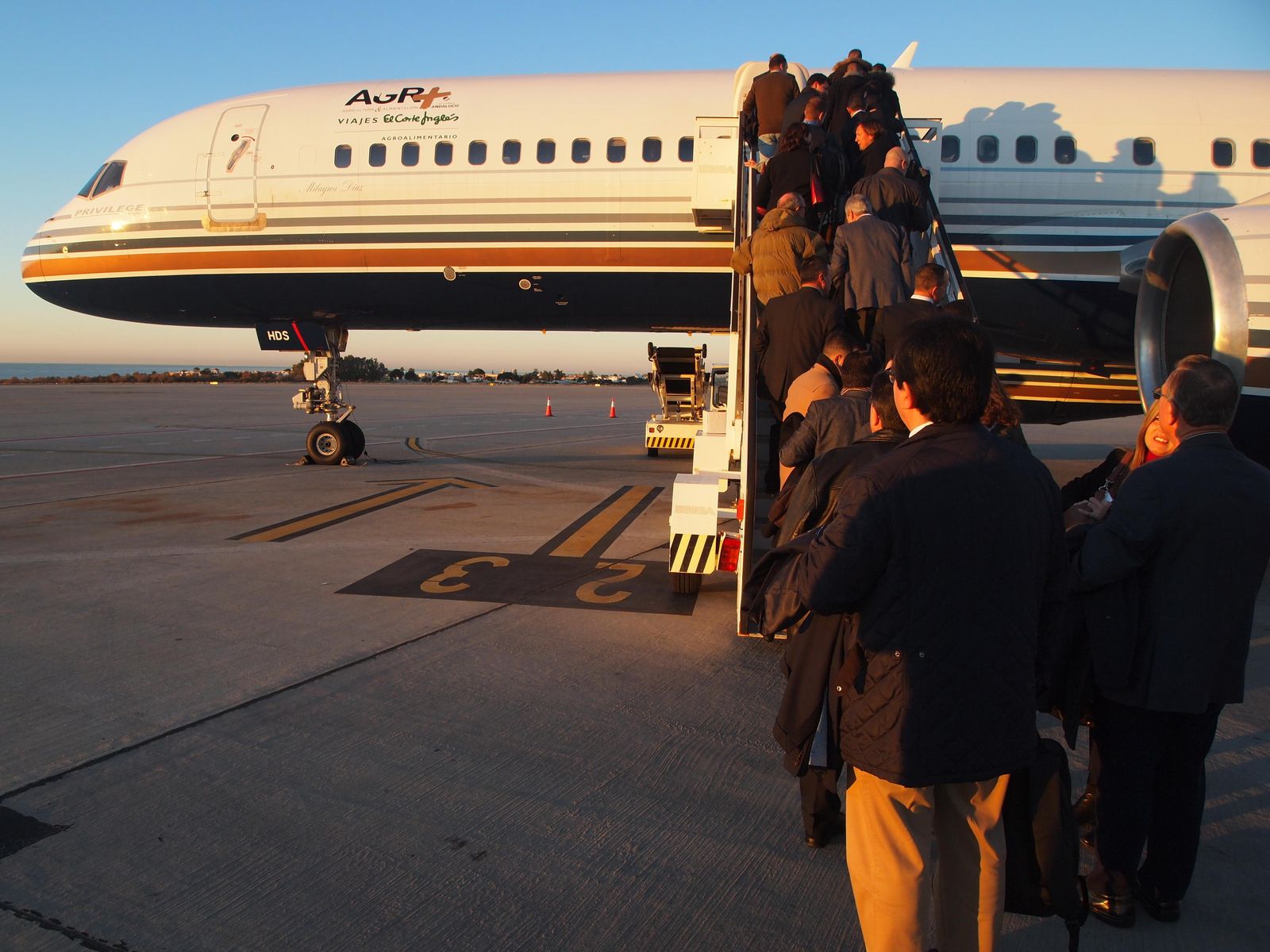 Uno de los aviones fletados ayer desde Almería con destino a Berlín.