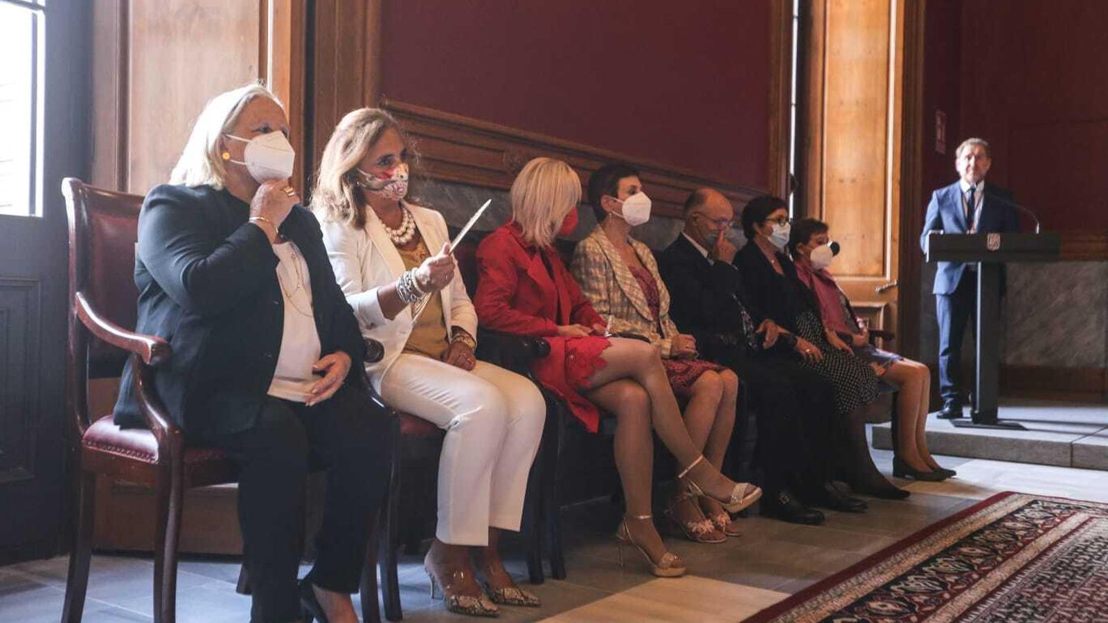 Familiares de los concejales de la Corporación Municipal de San Fernando en el 36, en el acto homenaje. Familiares de los concejales de la Corporación Municipal de San Fernando en el 36, en el acto homenaje.