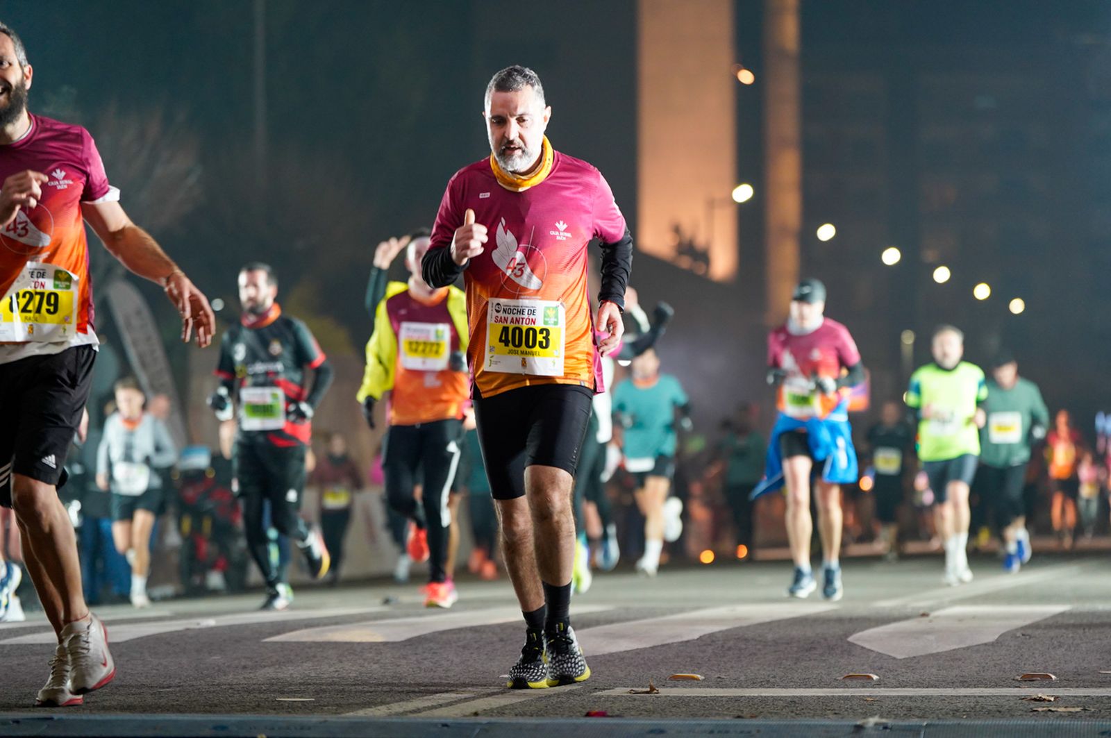 En imágenes: búscate en tu llegada a meta de la Carrera de San Antón 2026 (10)