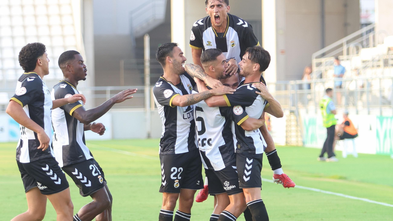 Las. fotos del partido amistoso Balona-UD Torre del Mar