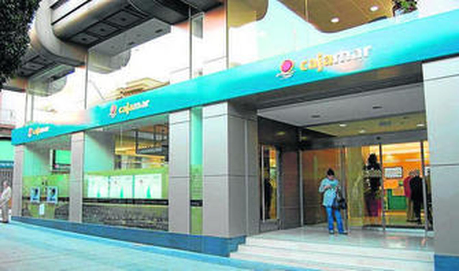 Una oficina de Cajamar de la capital almeriense.