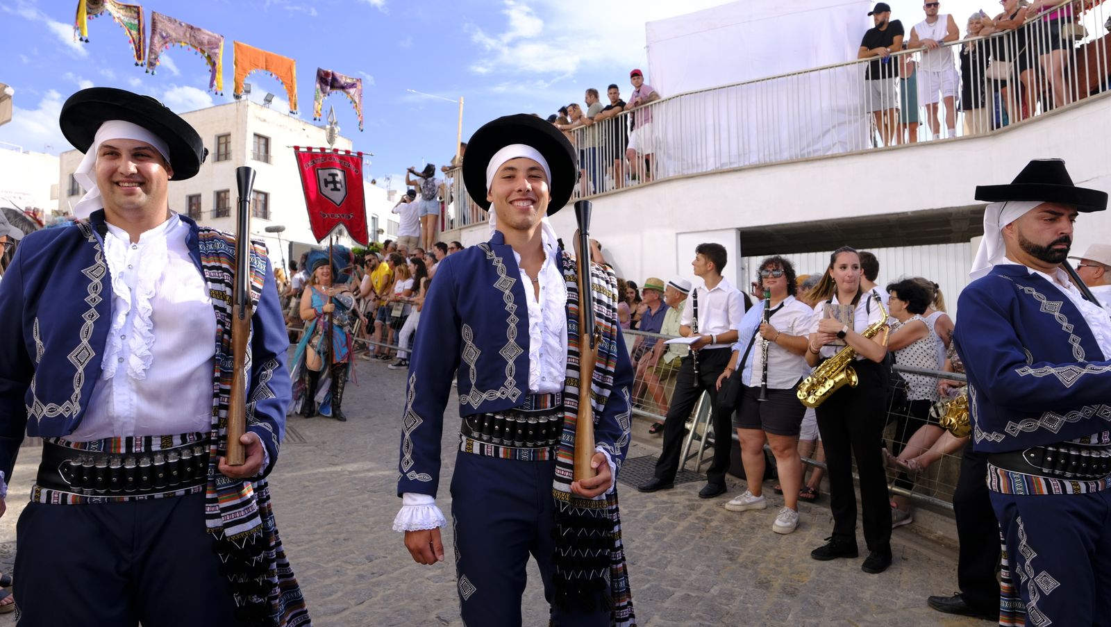 Imágenes del desfile de Moros y Cristianos 2023, en Mojácar