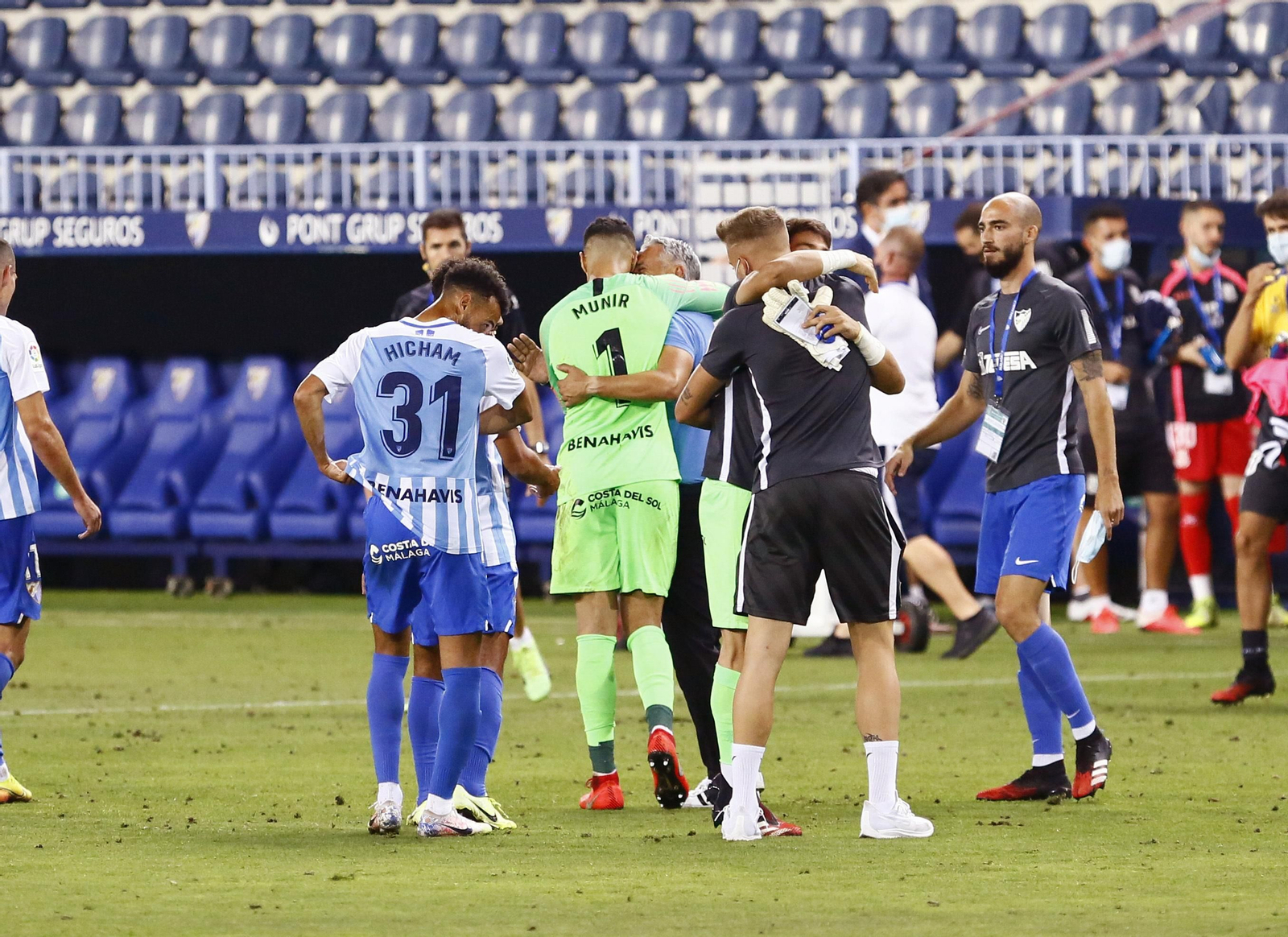 Las fotos de la liberación del Málaga CF tras ganar al Alcorcón