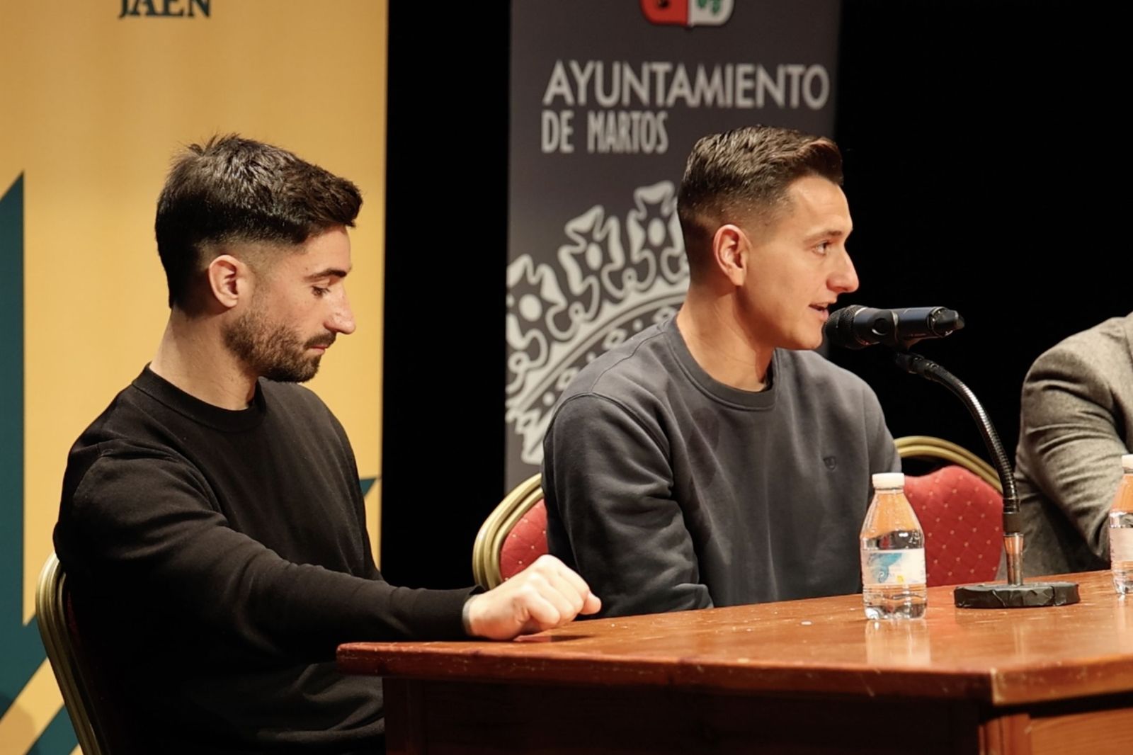 En imágenes: 'La tertulia deportiva de Jaén Hoy', espacio de diálogo entre deportistas y escolares en Martos