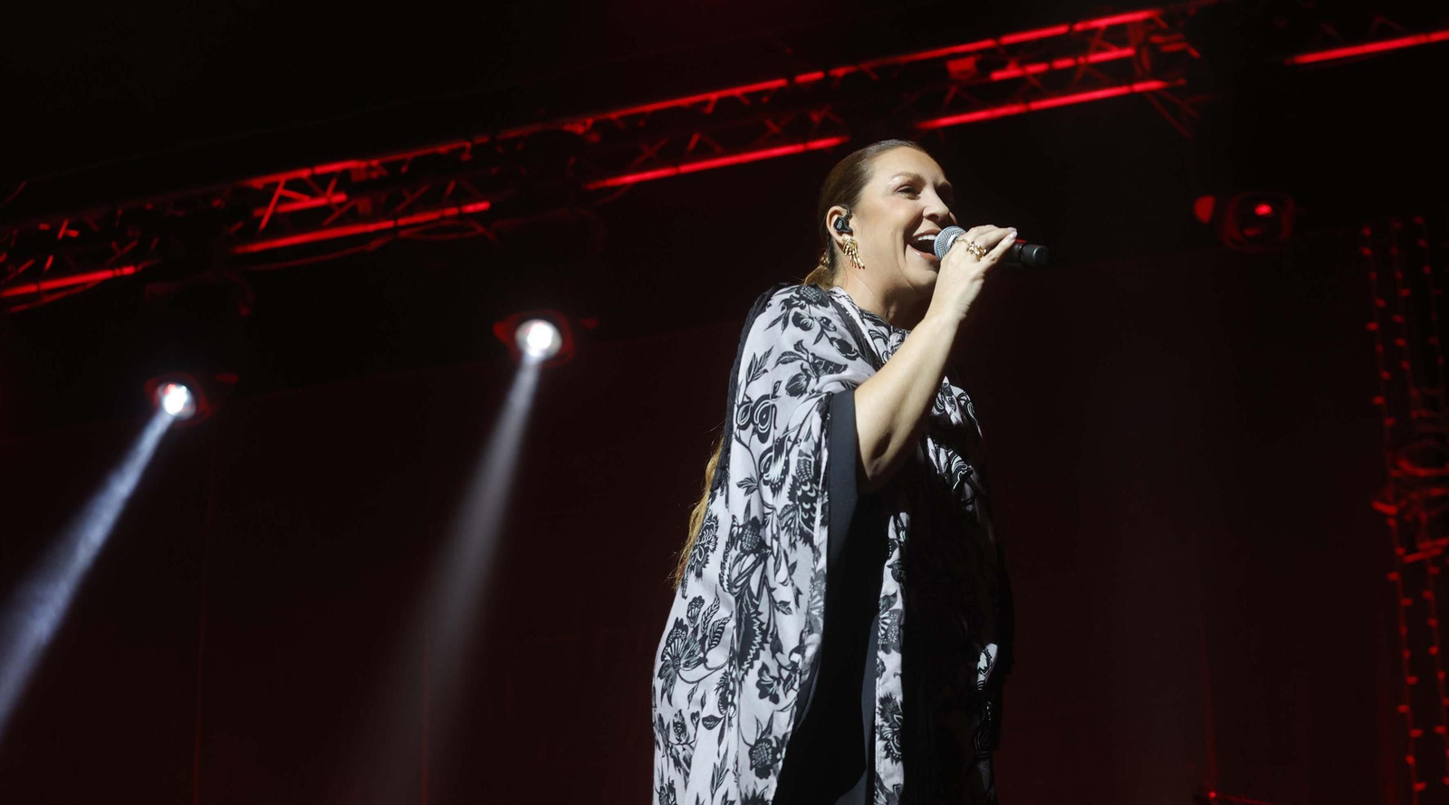 Las fotos del concierto de Navidad de Niña Pastori en La Línea