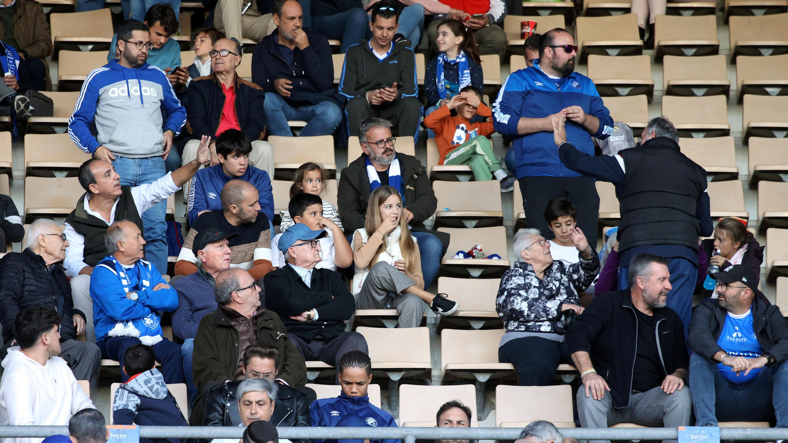 Búscate en el Xerez DFC - Cartagena B en Chapín