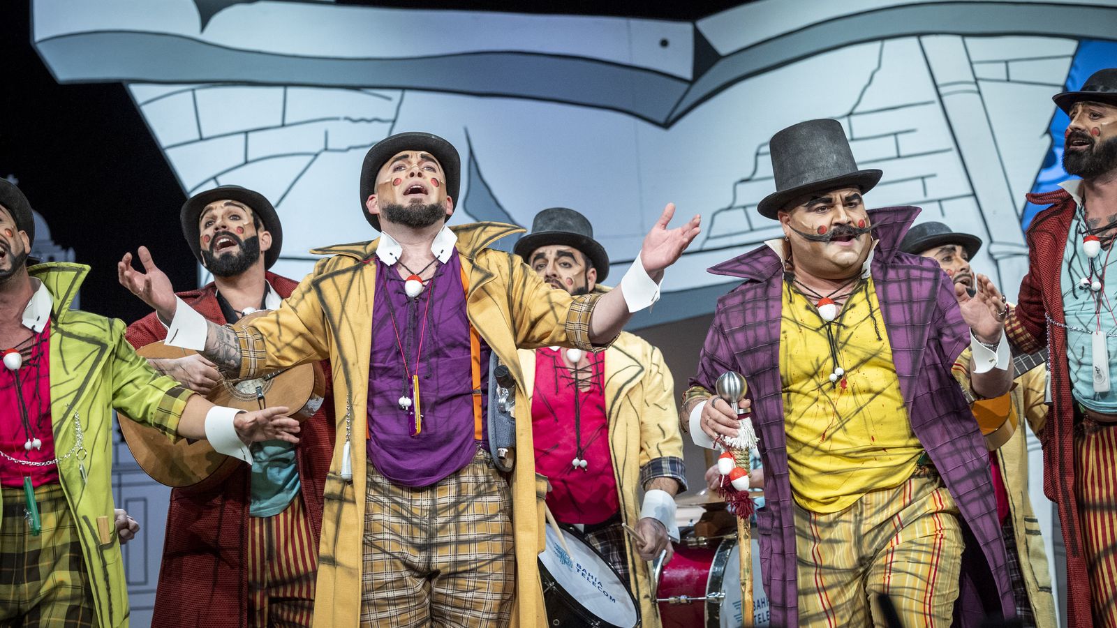 Carlos Pérez (i) y Manolín Santander (d), con Los viñanos.