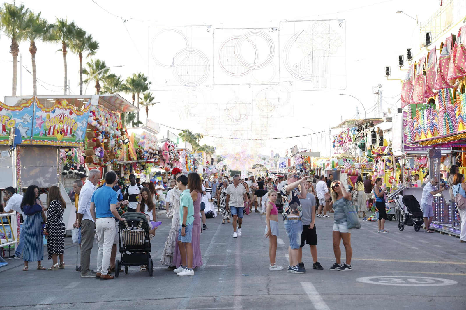Búscate en las fotos del lunes de la Feria de La Línea 2025