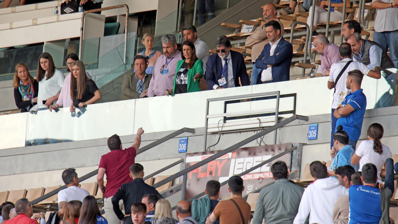 Bronca y tensión al final del Xerez DFC-Recreativo Granada