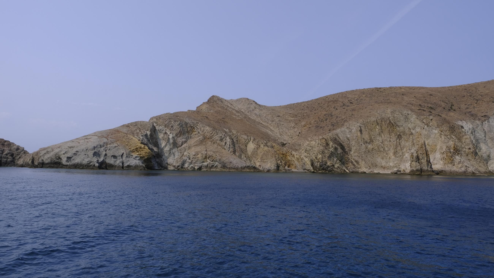 Un paseo en catamarán por Cabo de Gata, en imágenes