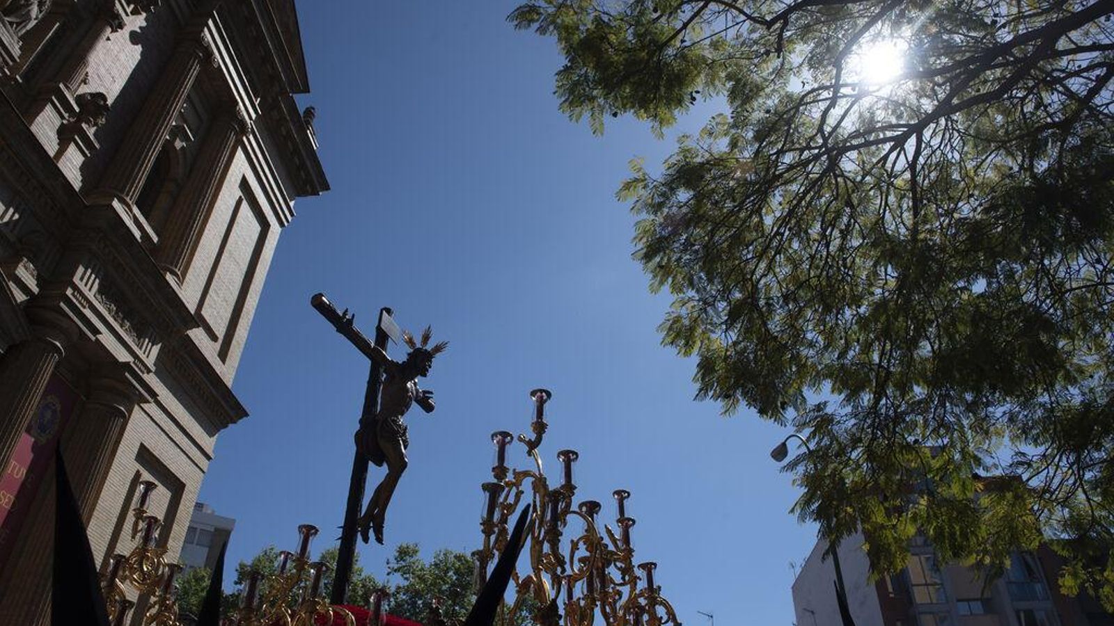 La Hermandad de la Sed es la que más horas está en la calle