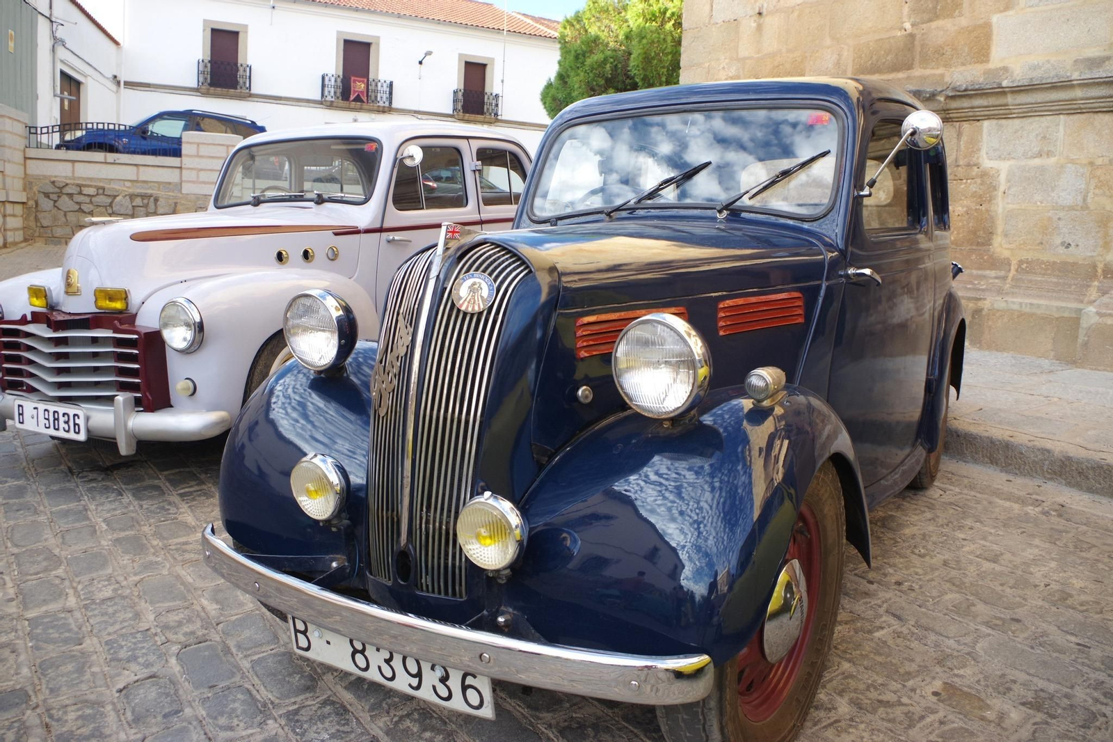 La gran exposición de coches clásicos de Belalcázar, en fotografías