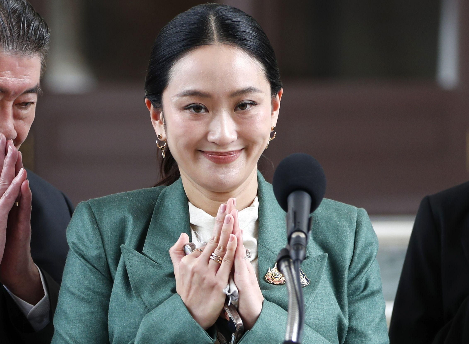 El Constitucional tailandés suspende a la primera ministra, Paetongtarn Shinawatra.