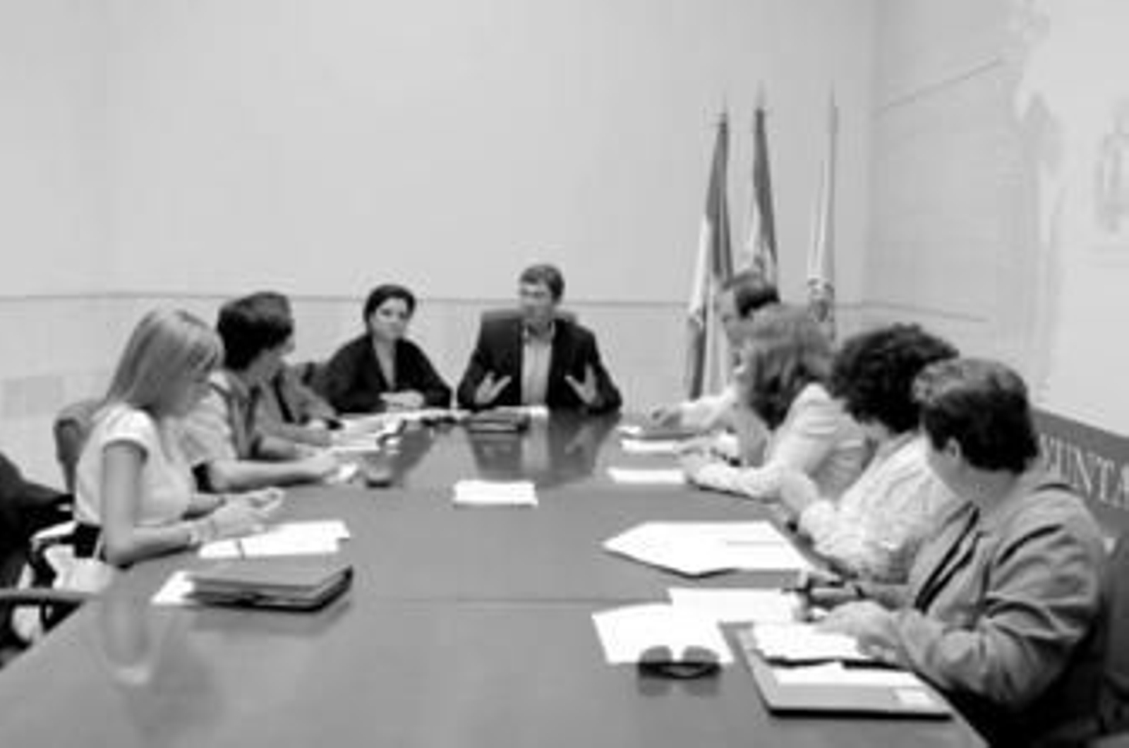 Momento de la constitución de la Comisión, ayer, en el Ayuntamiento.