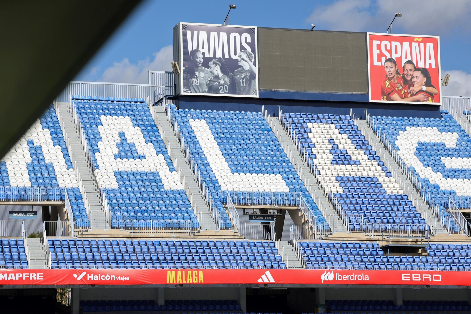 La imagen de La Rosaleda antes del partido.