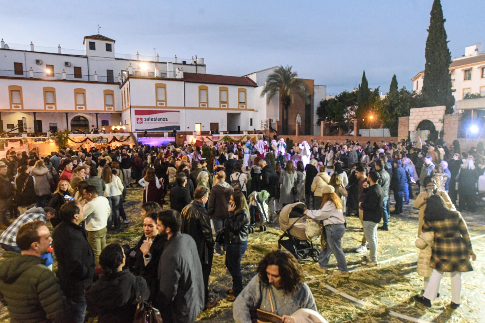 Las mejores fotos del belén viviente del colegio Salesianos de Córdoba