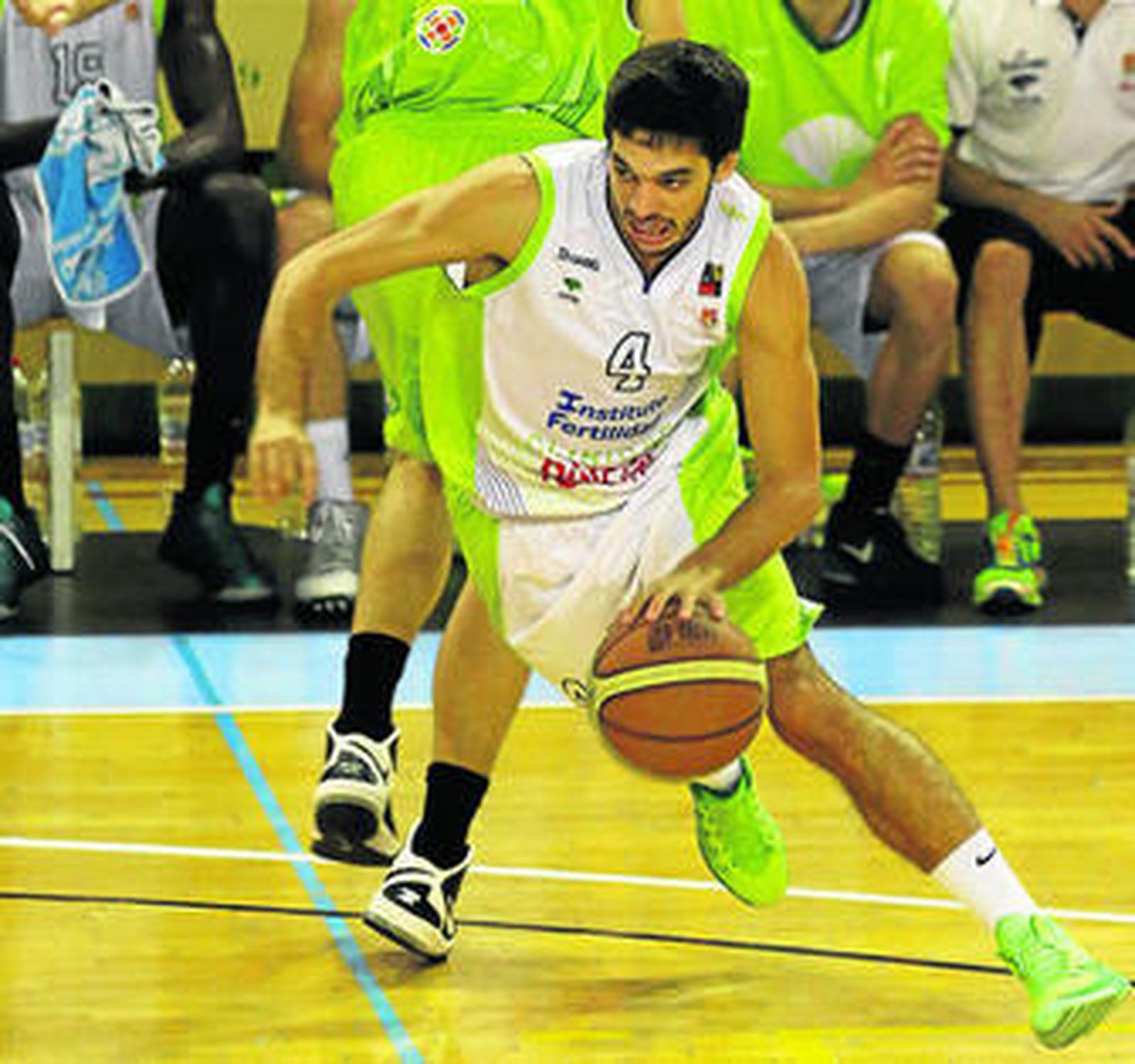 Pepe Pozas bota en una imagen de archivo.